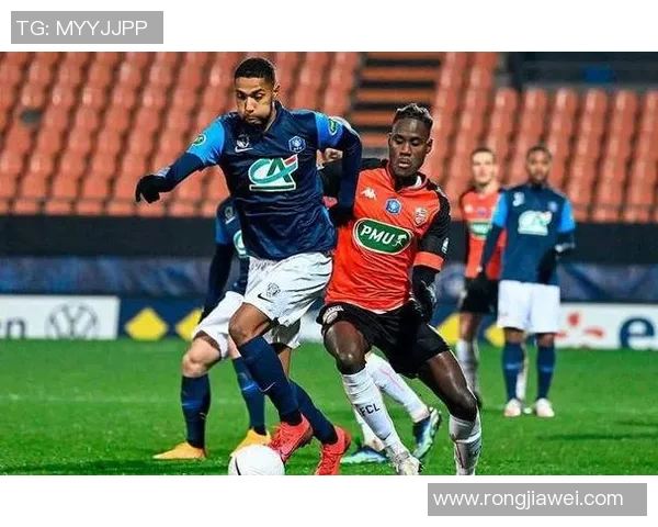 法乙联赛精彩对决洛里昂主场迎战特鲁瓦球队争锋相对